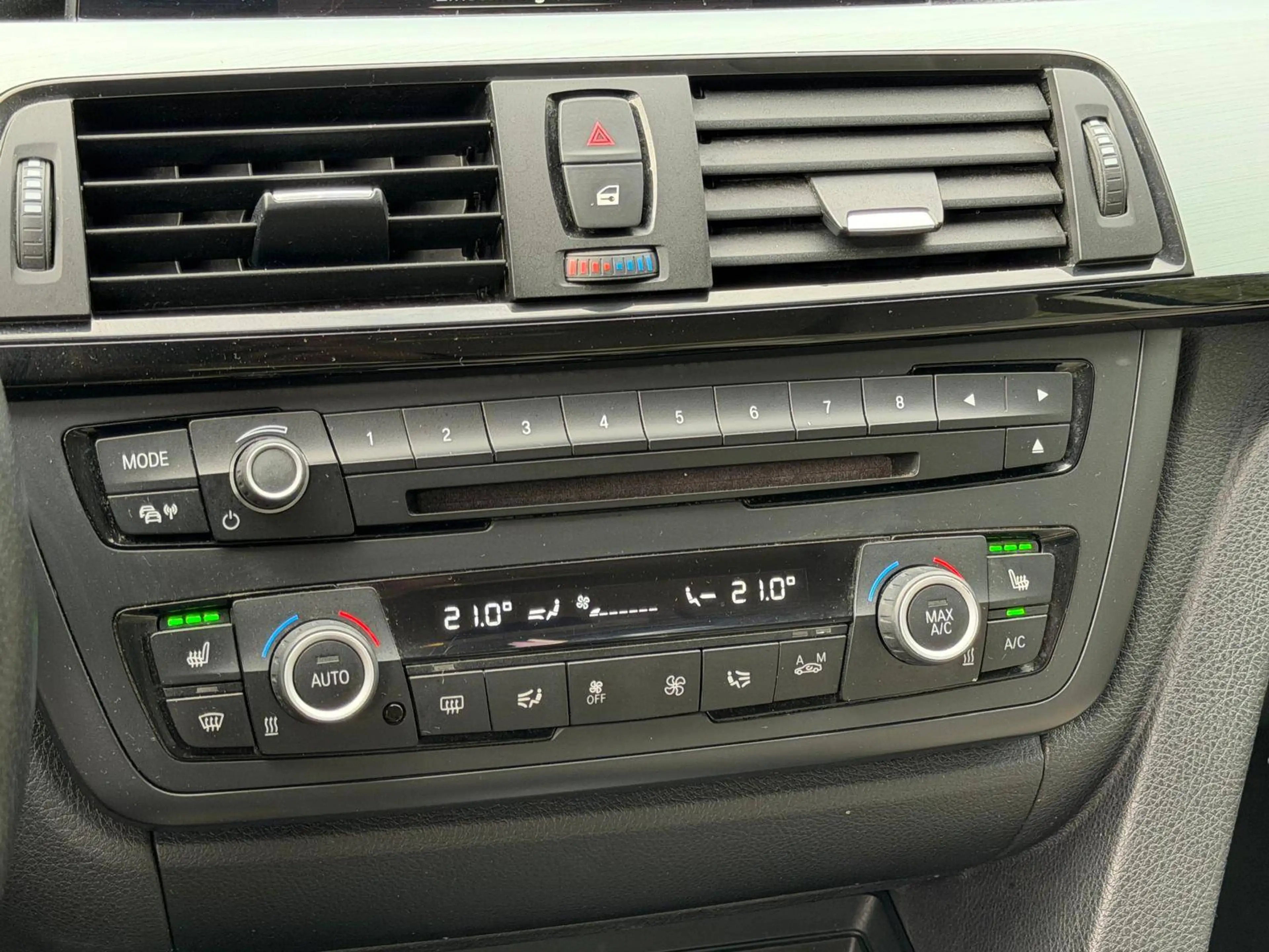 BMW 420 d Advantage Coupe F32 — photo 24