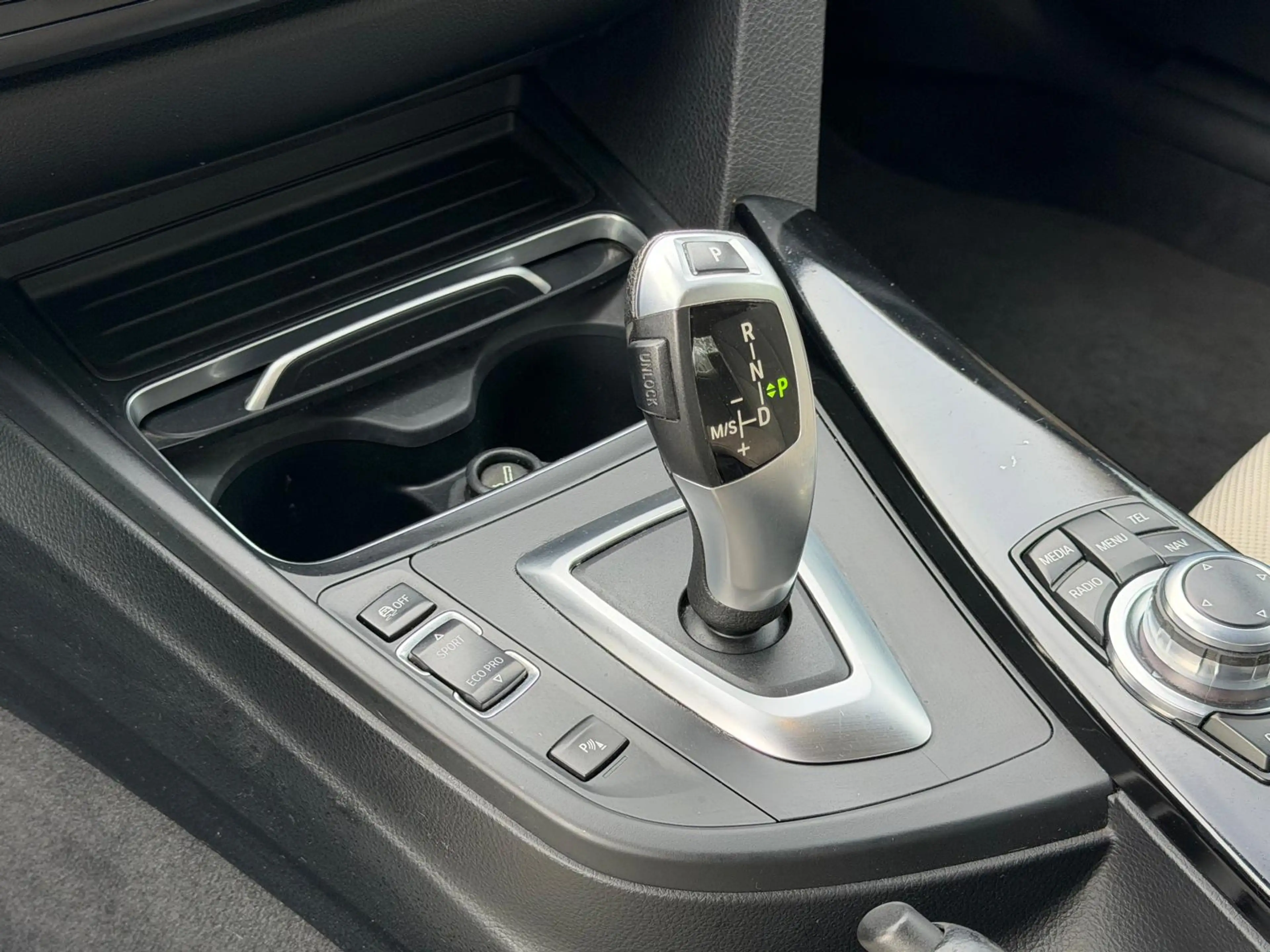 BMW 420 d Advantage Coupe F32 — photo 20