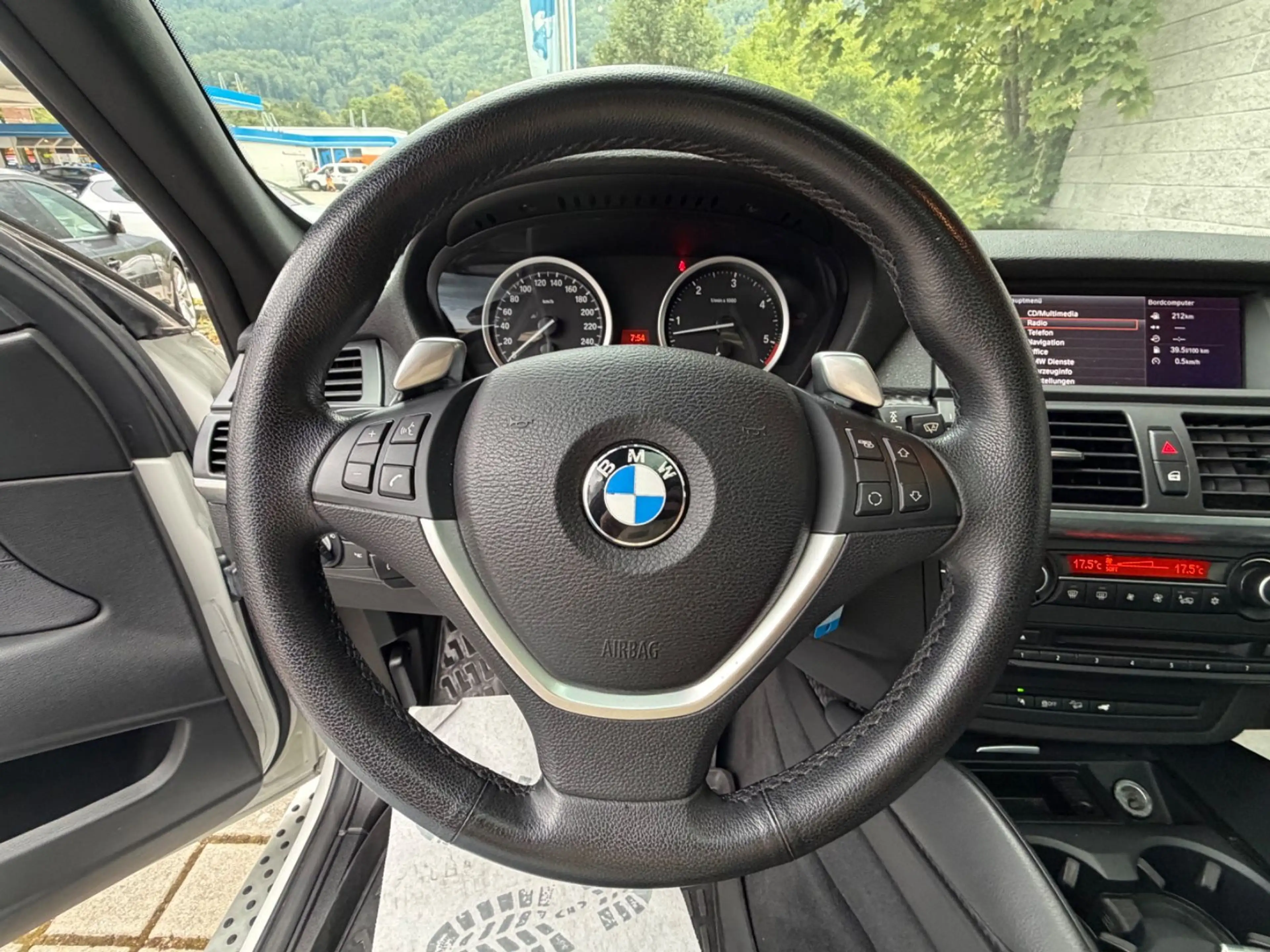 BMW X6 xDrive40d/Standh./Schiebed./Sitzklima/ — photo 14