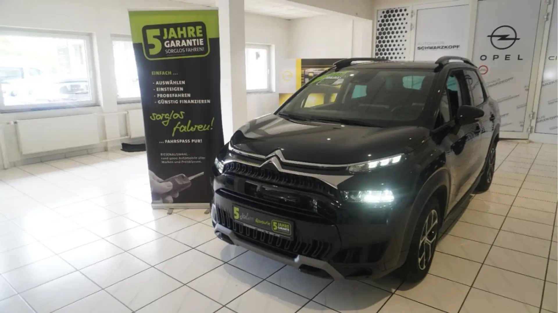 Citroen C3 Aircross 1.2 PureTech Navi,Parkpilot,KlimaA Schwarz - 2