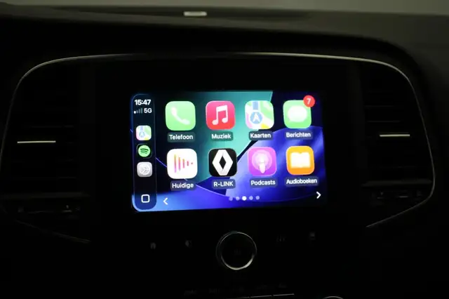 Renault Megane view 5