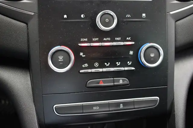 Renault Megane view 8