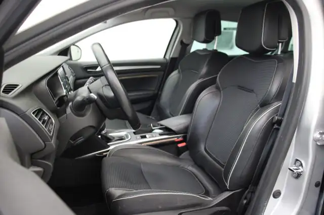 Renault Megane view 11