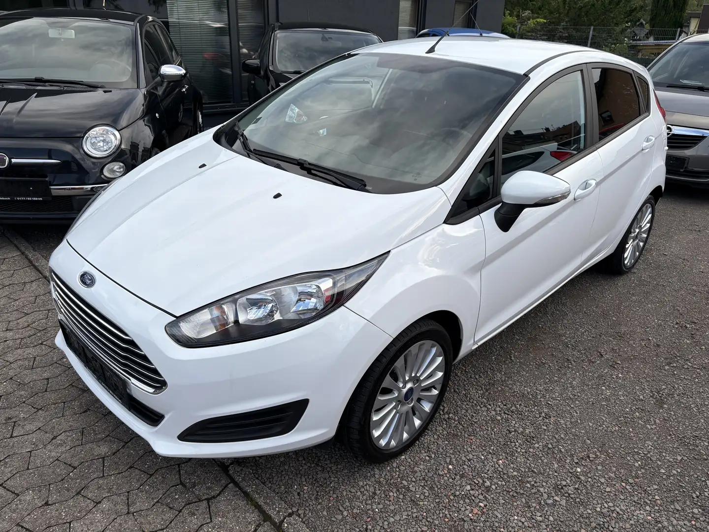 Ford Fiesta 1.25* Klima* 5 Türen* Sitzheizung*Berganfahrhilfe Weiß - 1