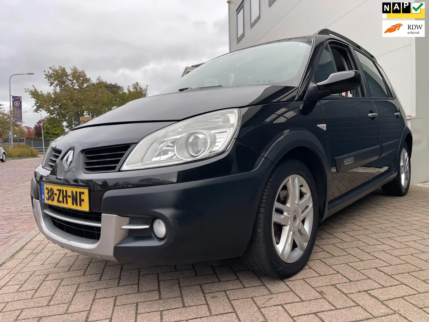 Renault Scenic 2.0-16V Conquest/Camera/Navi/CarPlay/Cruise-c/Clim Noir - 1