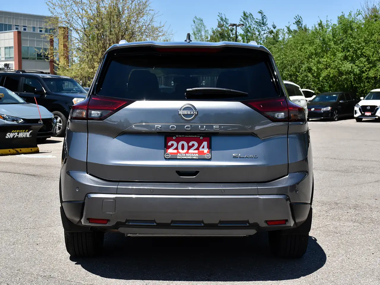 Nissan Rogue снимка Nissan Rogue