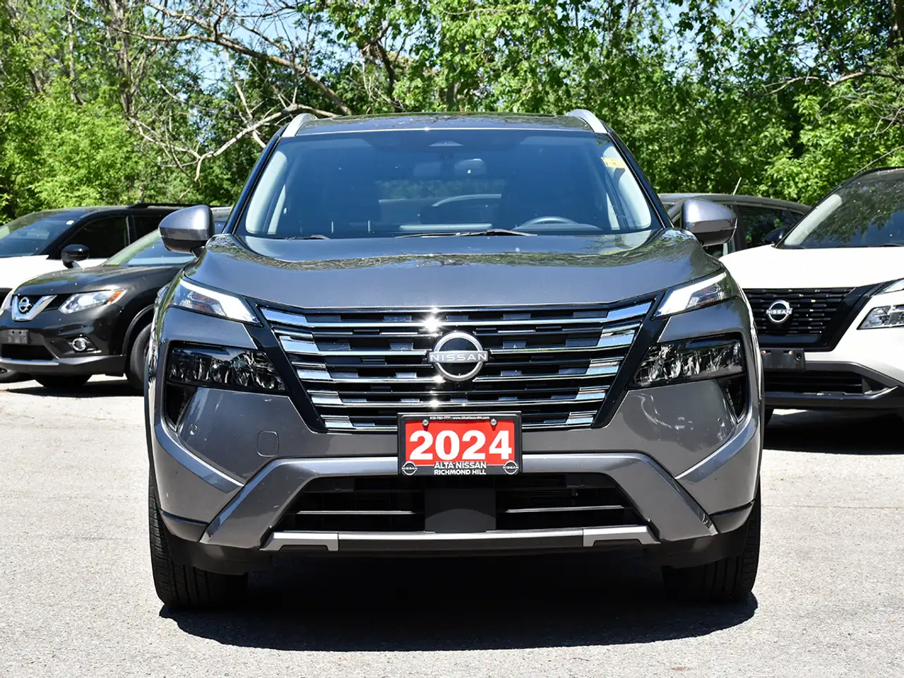 Nissan Rogue снимка Nissan Rogue