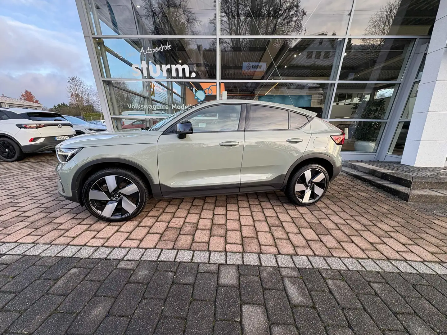 Volvo C40 Ultimate Twin Recharge Pure Electric AWD Grün - 2