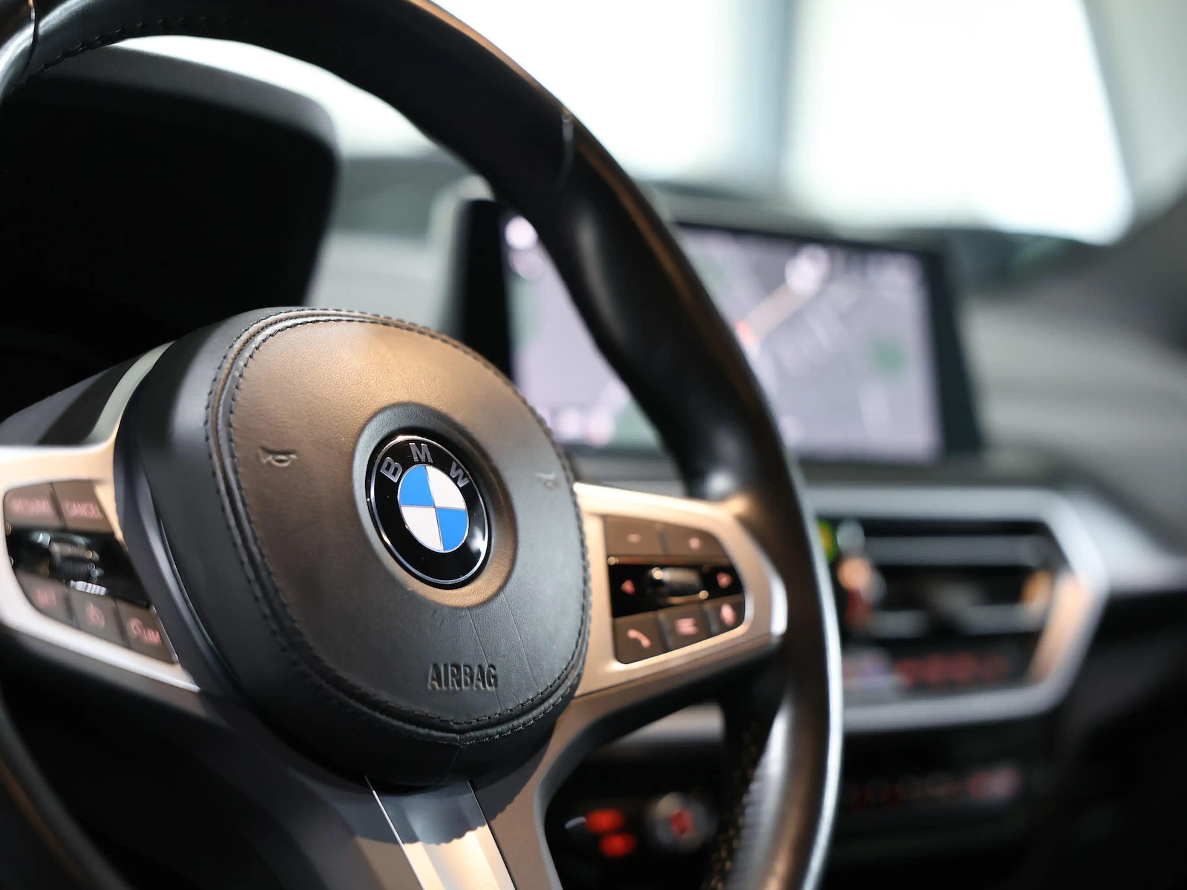 BMW X3 sDrive 18d M-SPORTPAKET WHITE & BLACK / TOP — photo 15