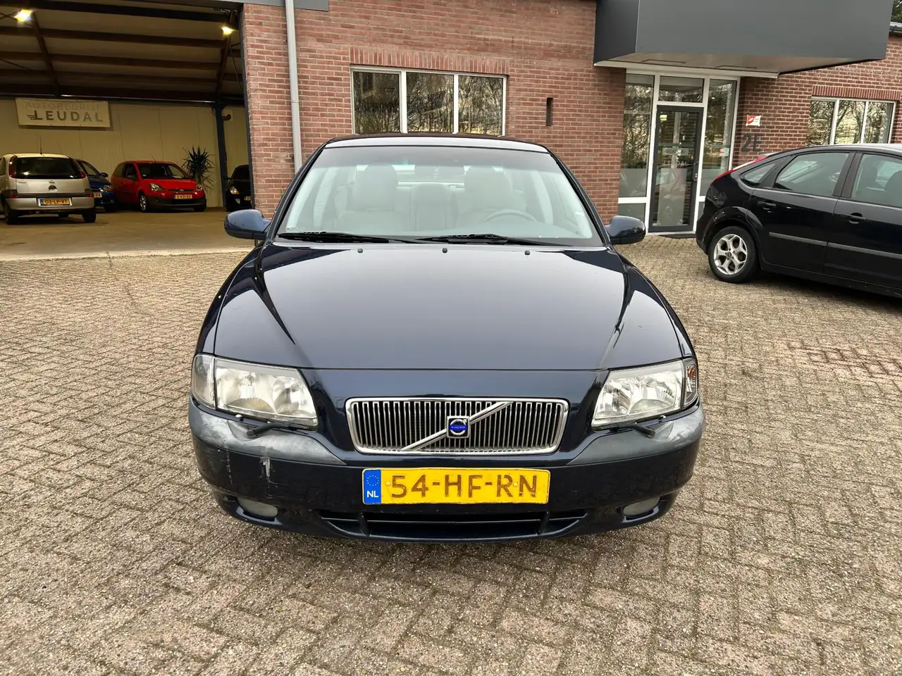 Volvo S80 2.4 Climate Line // Nieuwe APK // lage km-stand, foto 2
