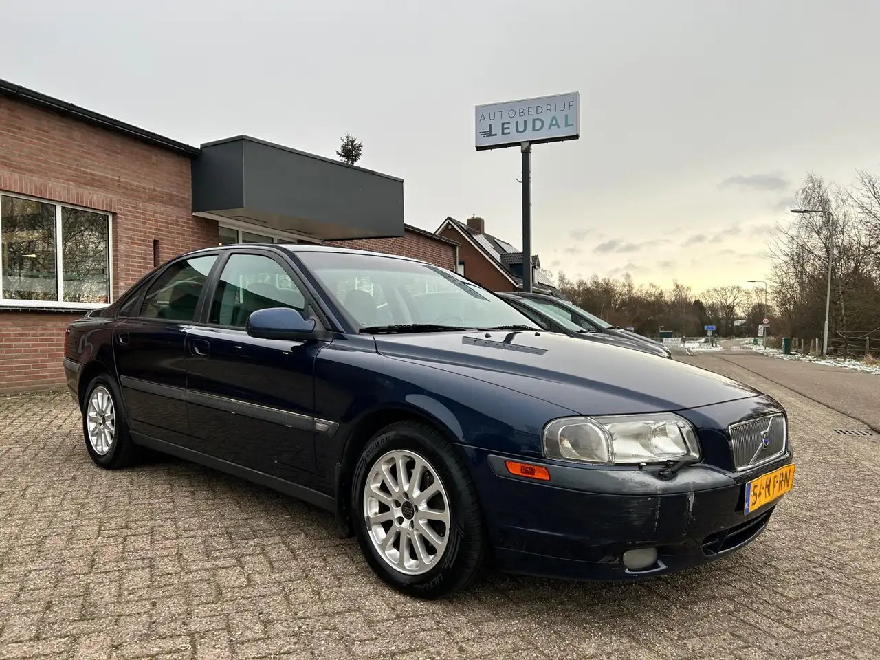 Volvo S80 2.4 Climate Line // Nieuwe APK // lage km-stand, foto 3