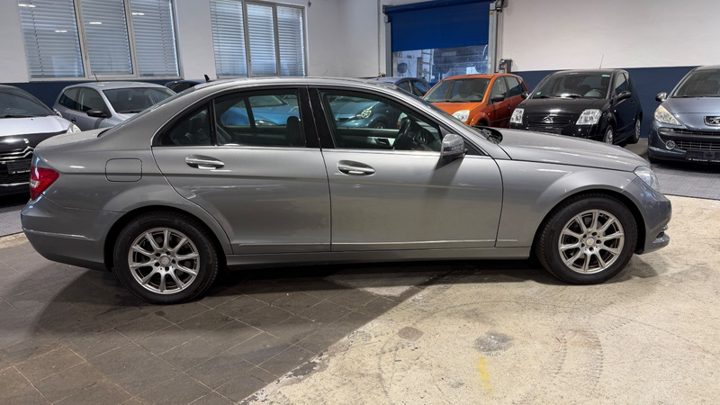 Mercedes-Benz C 220 C Limousine C 220 CDI BlueEfficiency — photo 4