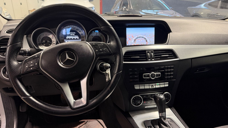 Mercedes-Benz C 220 C Limousine C 220 CDI BlueEfficiency — photo 12
