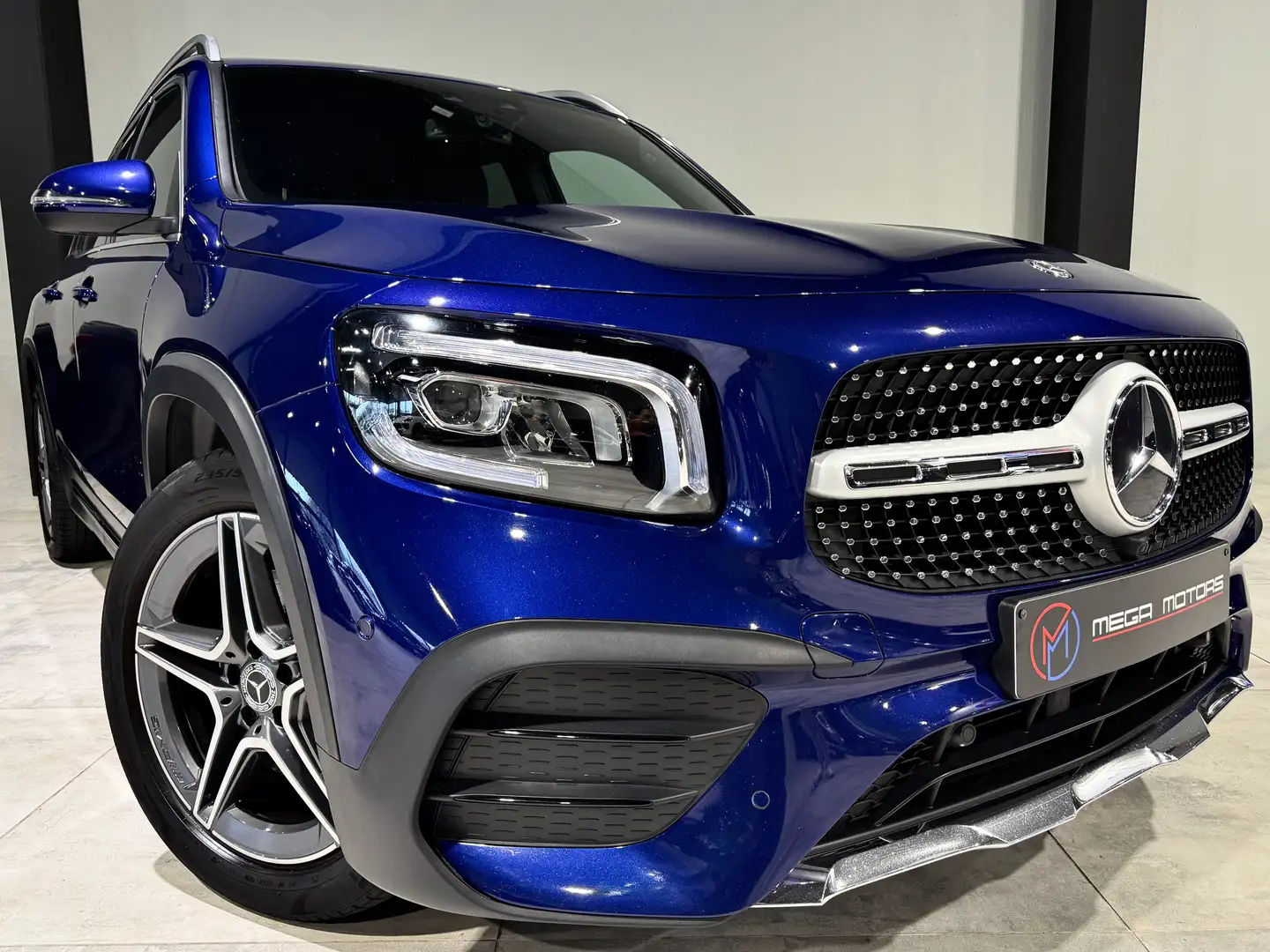 Mercedes-Benz GLB 180 2.0d 116CV PACK AMG" PACK PREMiUM" CAMERA KEYLES++ Bleu - 1