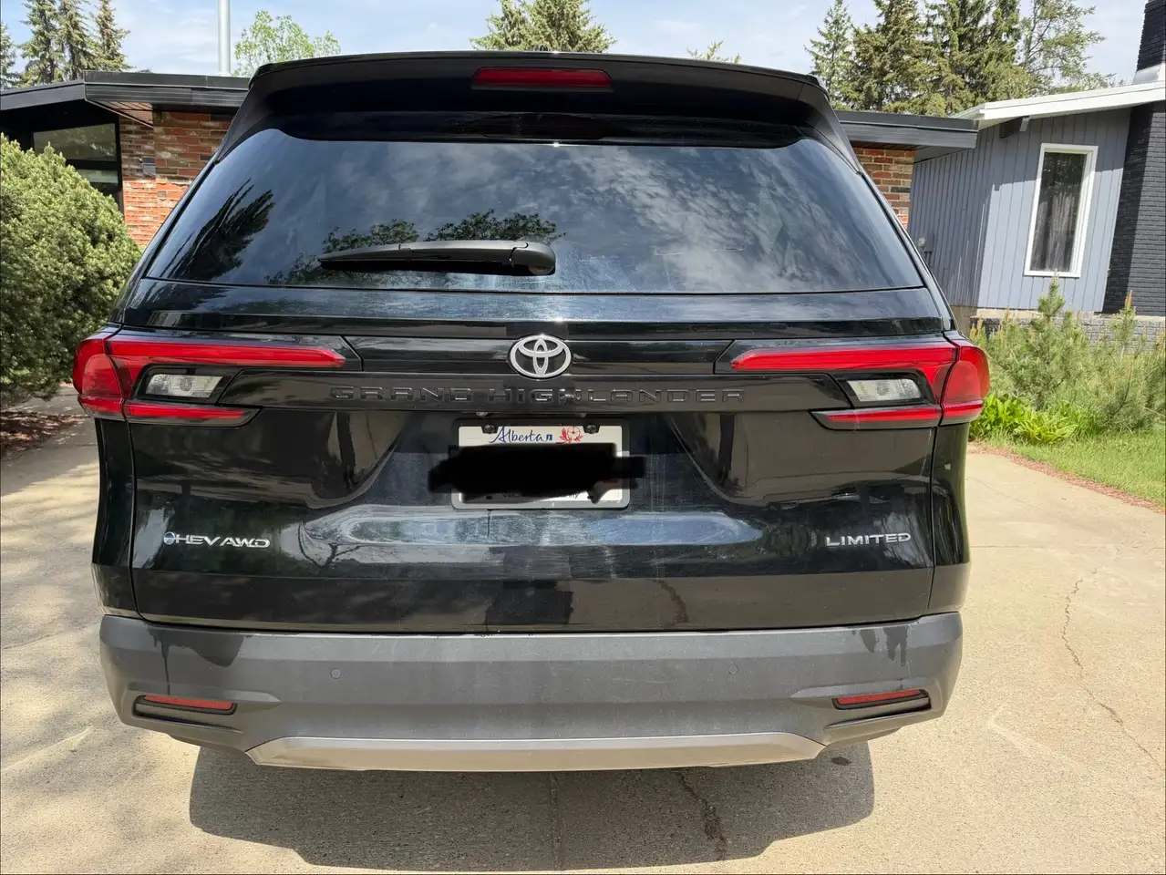 Toyota Grand Highlander снимка Toyota Grand Highlander