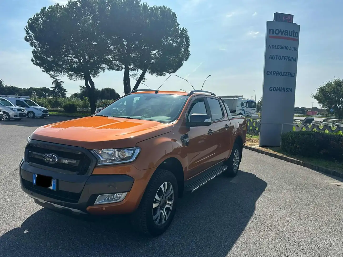 Ford Ranger 3.2 TDCi DC Wildtrak 5 posti Automatico Arancione - 1