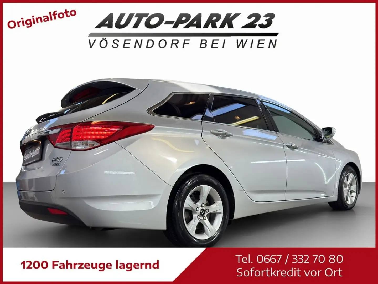 Hyundai i40 i 40 1,7 CRDi Aut.*KAMERA*NAVI*MOD2016 Silber - 2