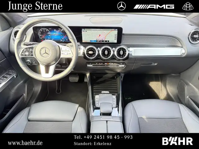 Mercedes-Benz GLB view 4
