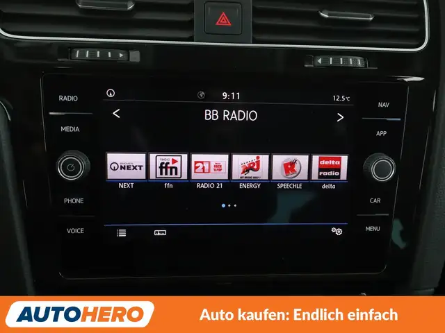 Volkswagen Golf view 21