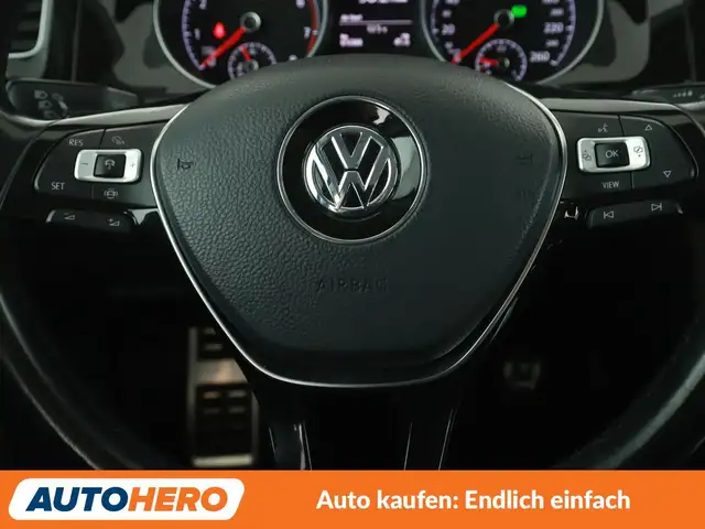 Volkswagen Golf view 19
