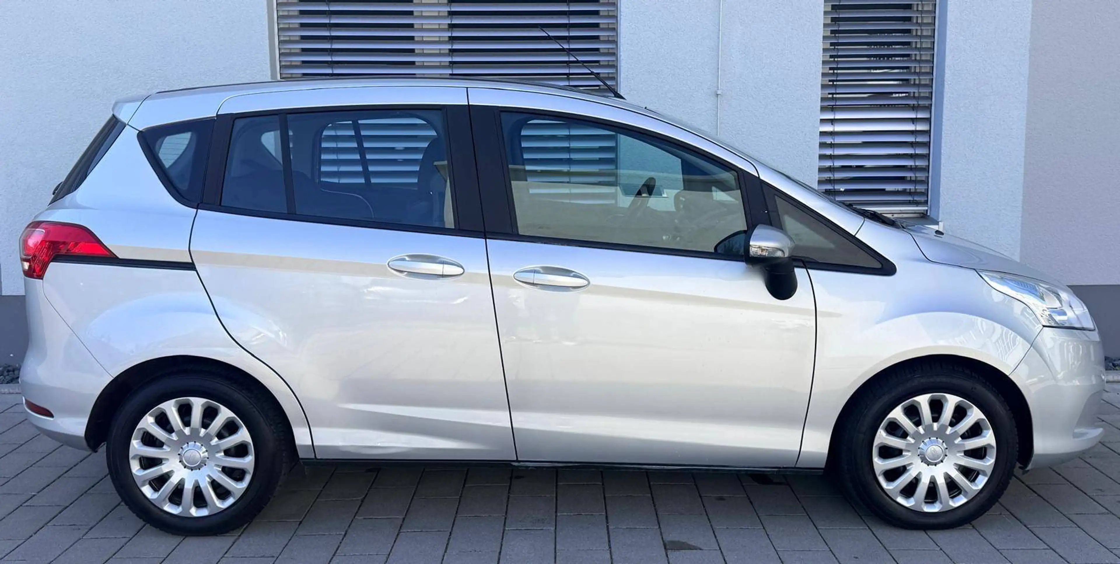Ford B-Max Sync Edition*AUTOMATIK*TÜV-AU-NEU*SITZ-HZ*PDC* — photo 3