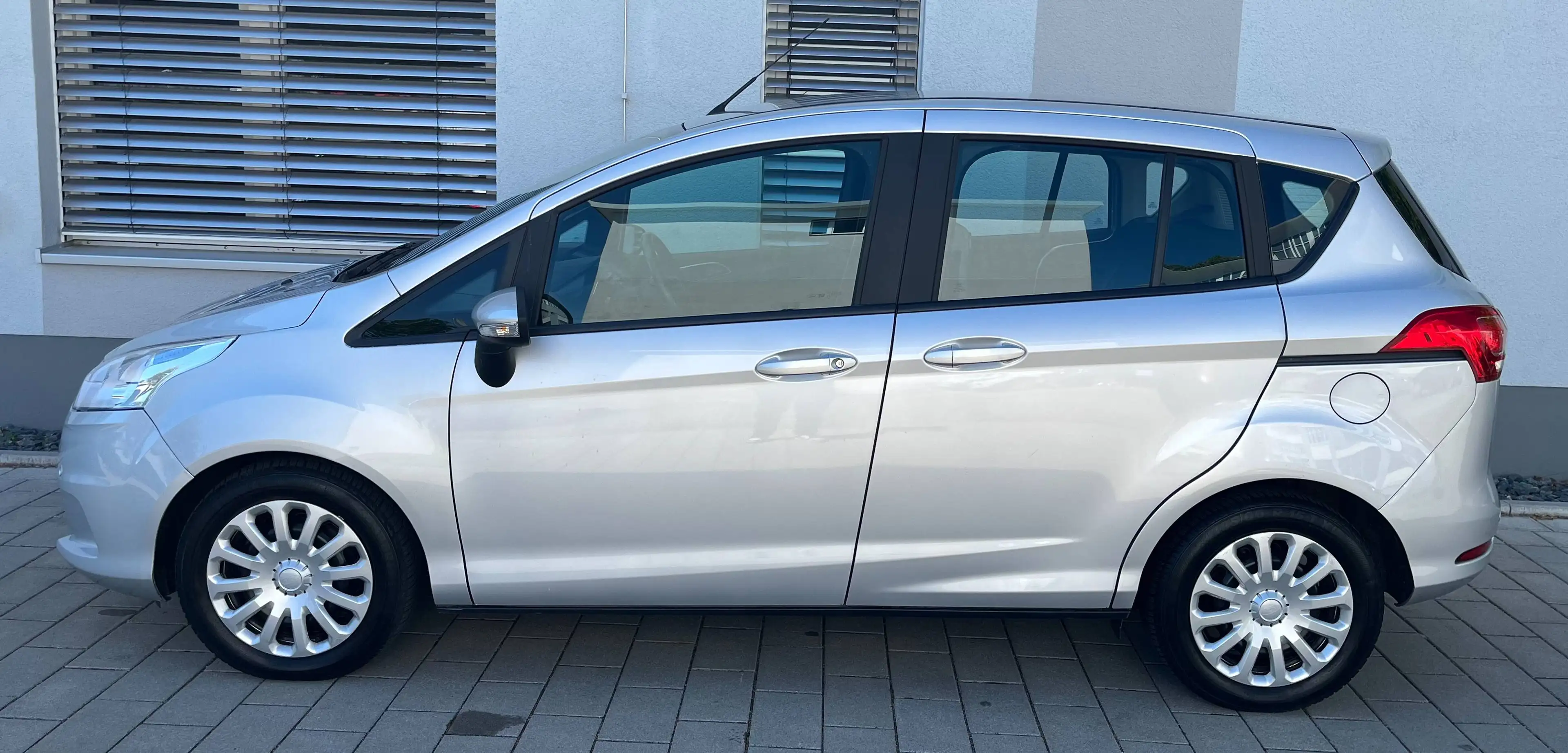 Ford B-Max Sync Edition*AUTOMATIK*TÜV-AU-NEU*SITZ-HZ*PDC* — photo 12