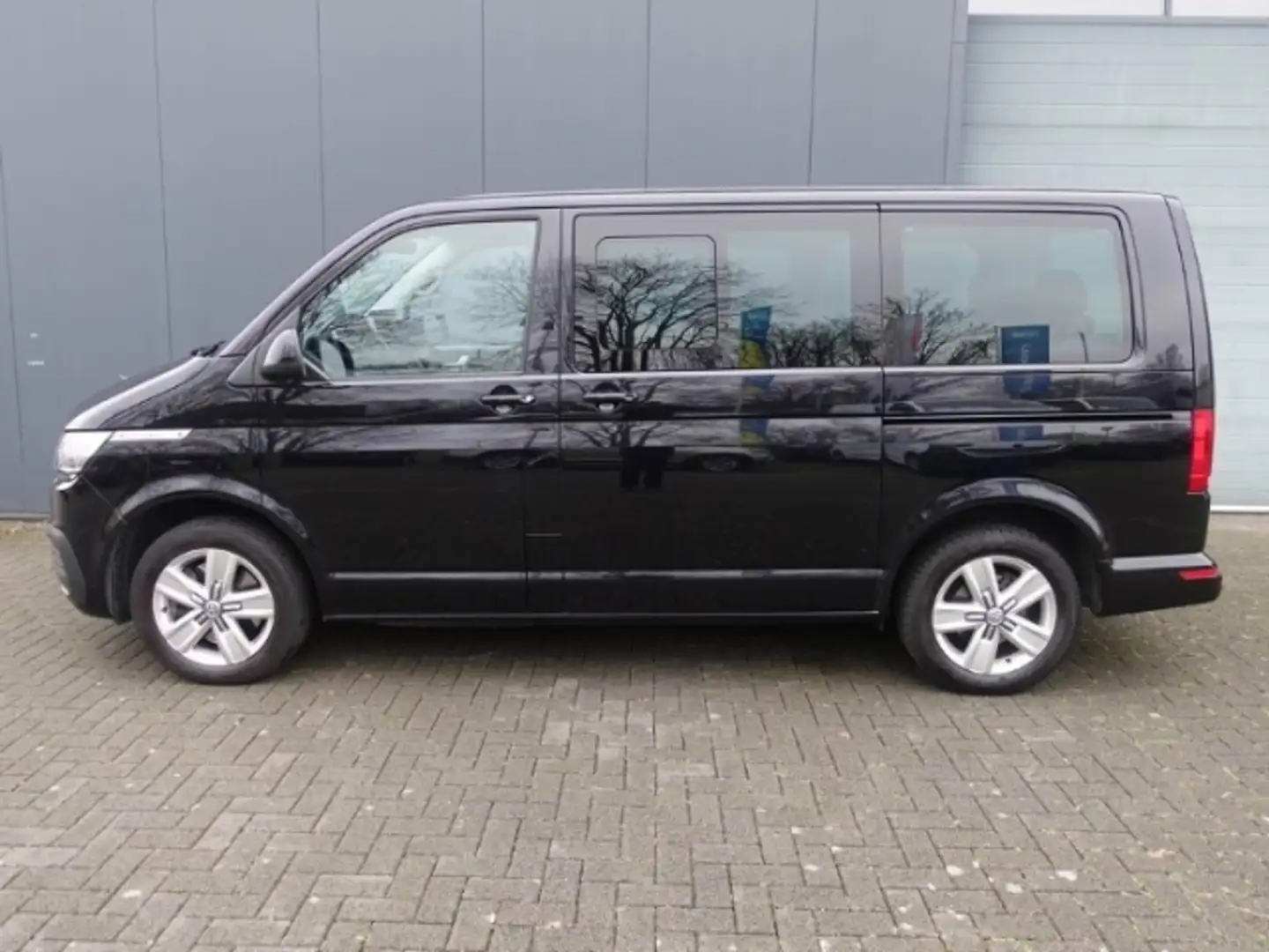Volkswagen T6.1 Multivan 2.0 TDI+DSG+4MOTION+NAVI+AHK+LEDER Noir - 2
