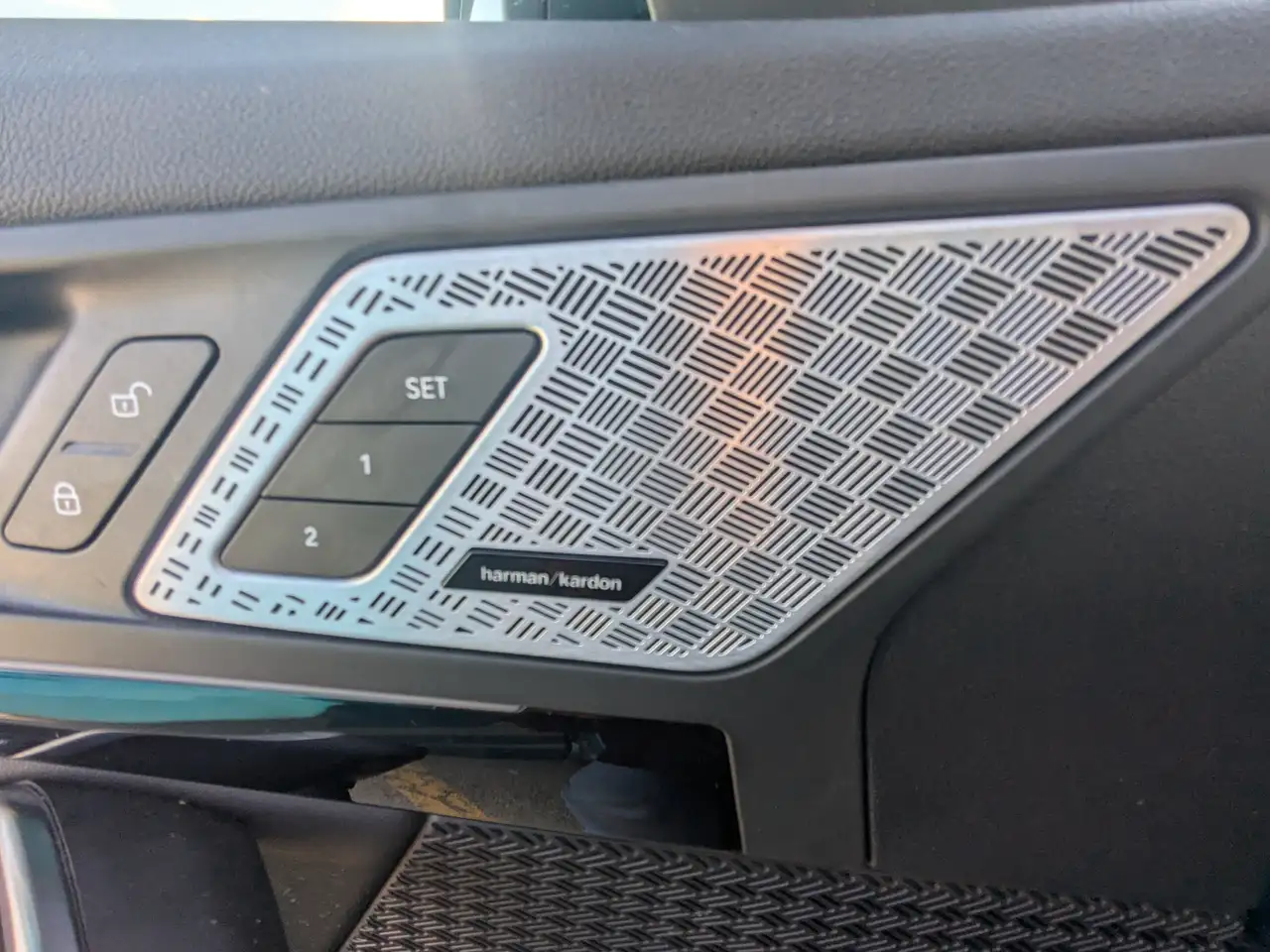 BMW X1 снимка BMW X1