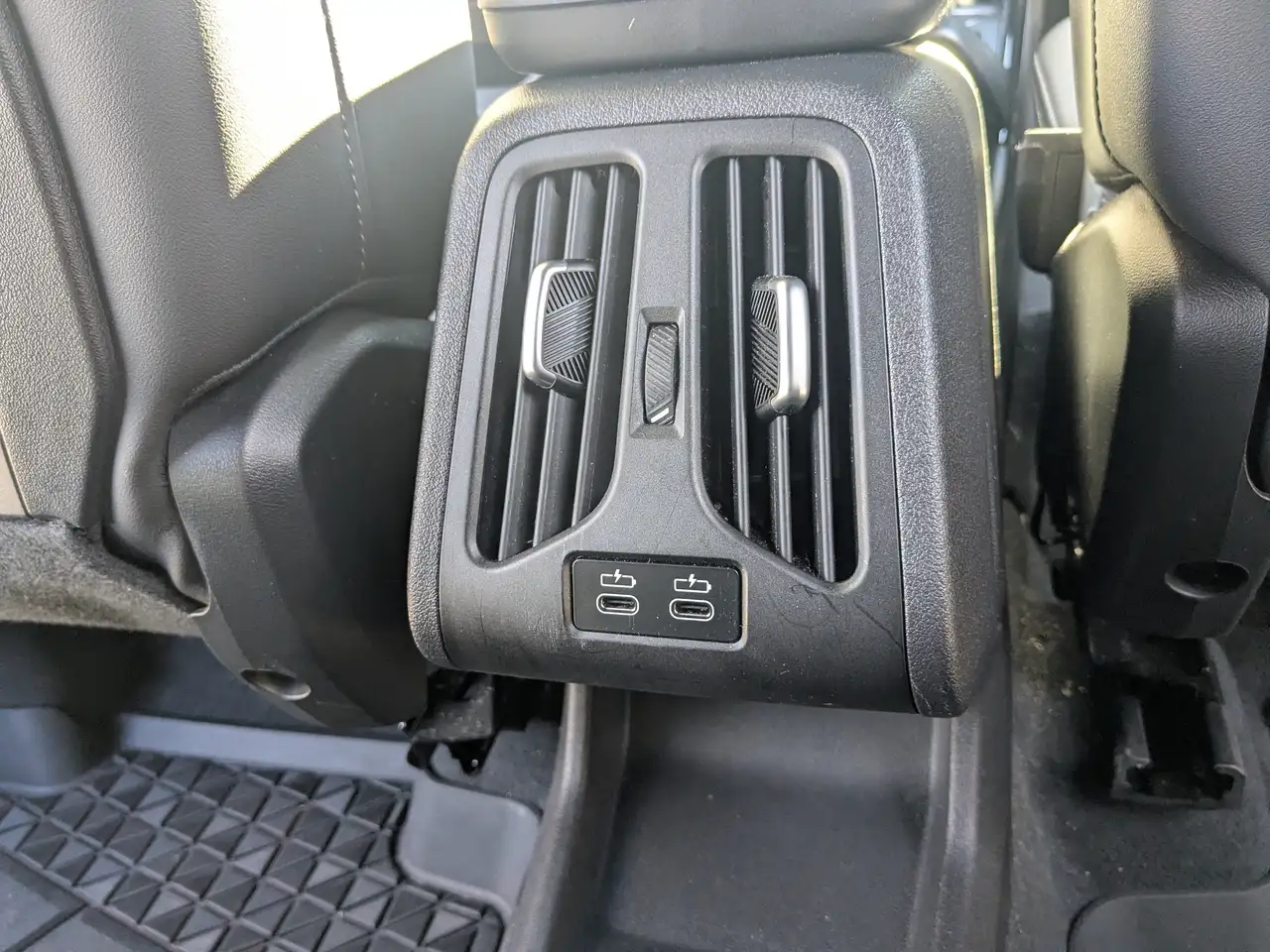 BMW X1 снимка BMW X1