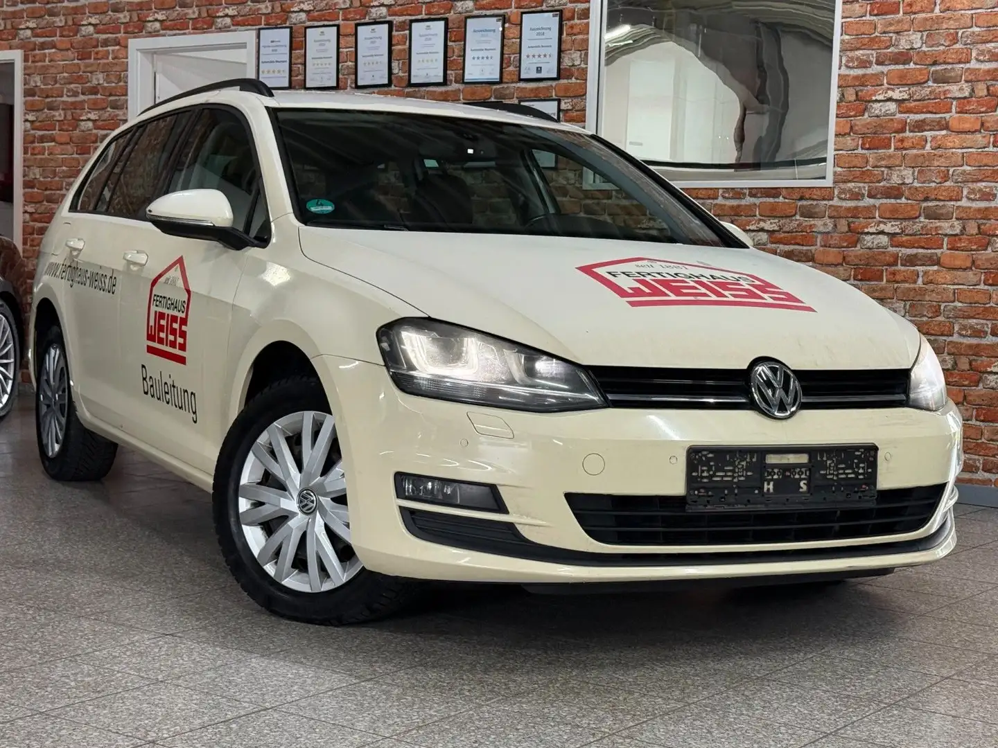 Volkswagen Golf VII Variant-2.0TDI-DSG-Navi-Xenon-AHK-Leder Weiß - 1