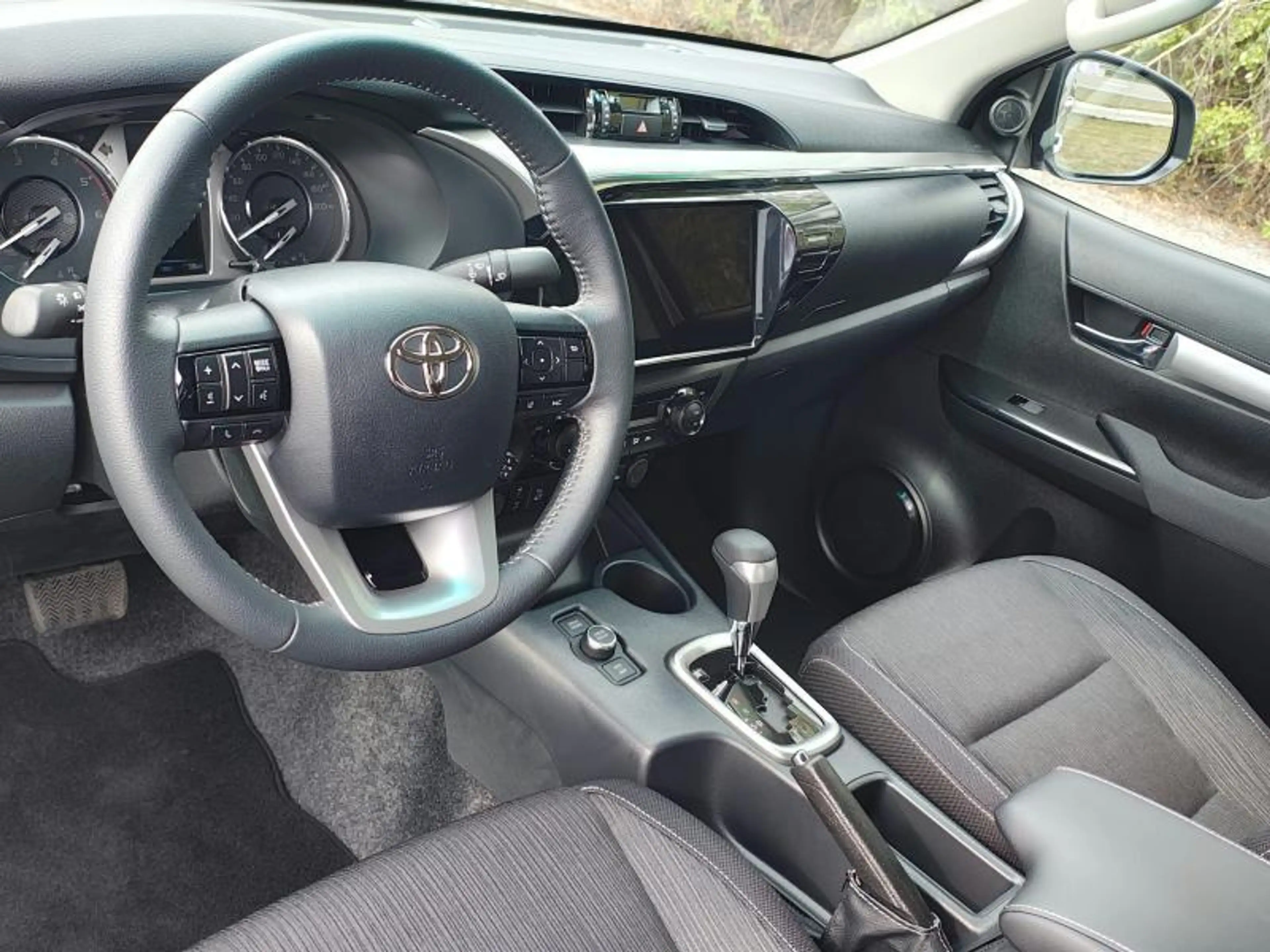 Toyota Hilux Double Cab / Executive / 0 Km ! — photo 5