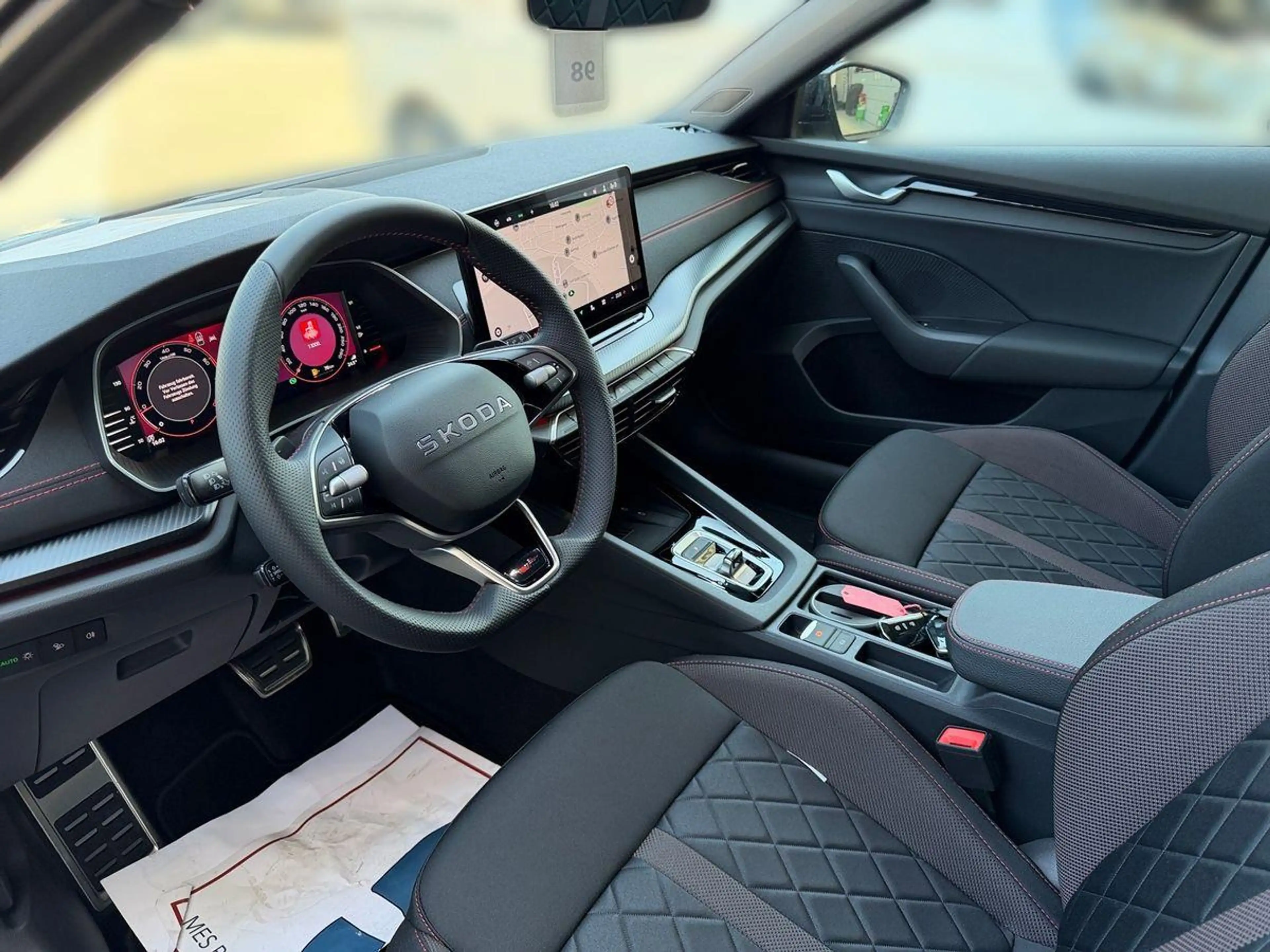 Skoda Octavia Combi RS 2.0 TSI DSG PANO*AHK*ACC*RFK* — photo 12