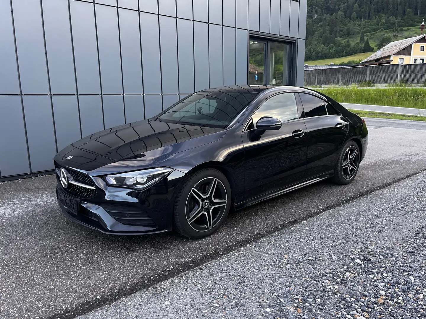 Mercedes-Benz CLA 200 CLA 200 d Aut. AMG Line Schwarz - 1