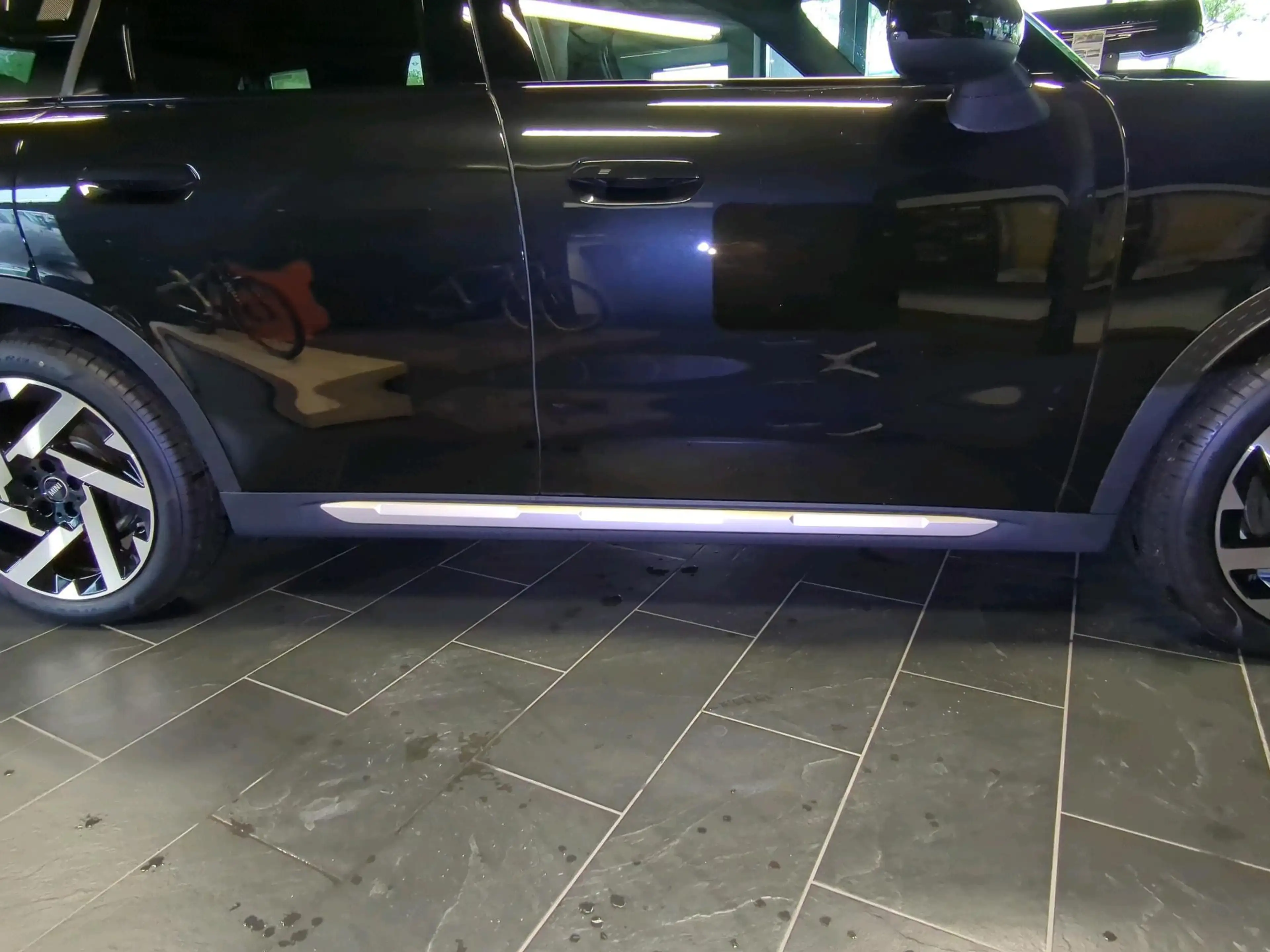MINI Countryman E Favoured Trim — photo 15