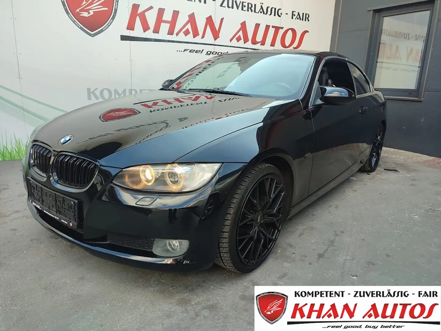 BMW 320 i Cabrio Österreich-Paket *Xenon*Navi*BT* Indiv... Schwarz - 1