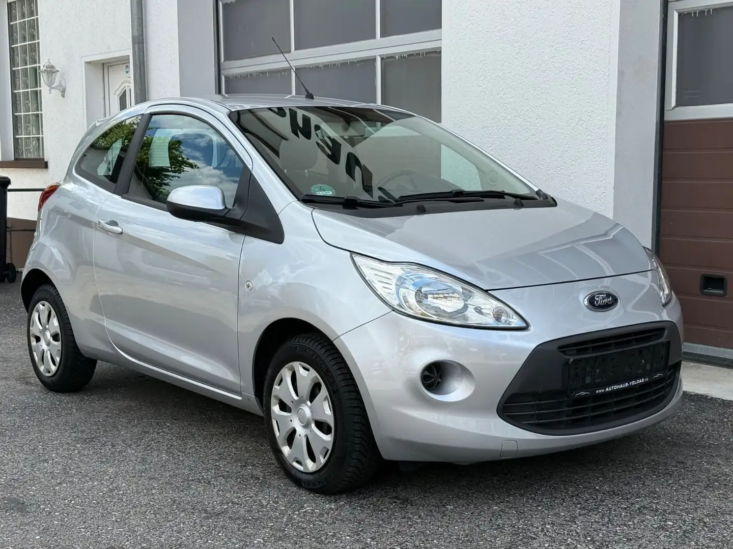 Ford Ka/Ka+ Cool & Sound Edition KLIMA*SITZHZ*TÜV 10/26 Plateado - 1