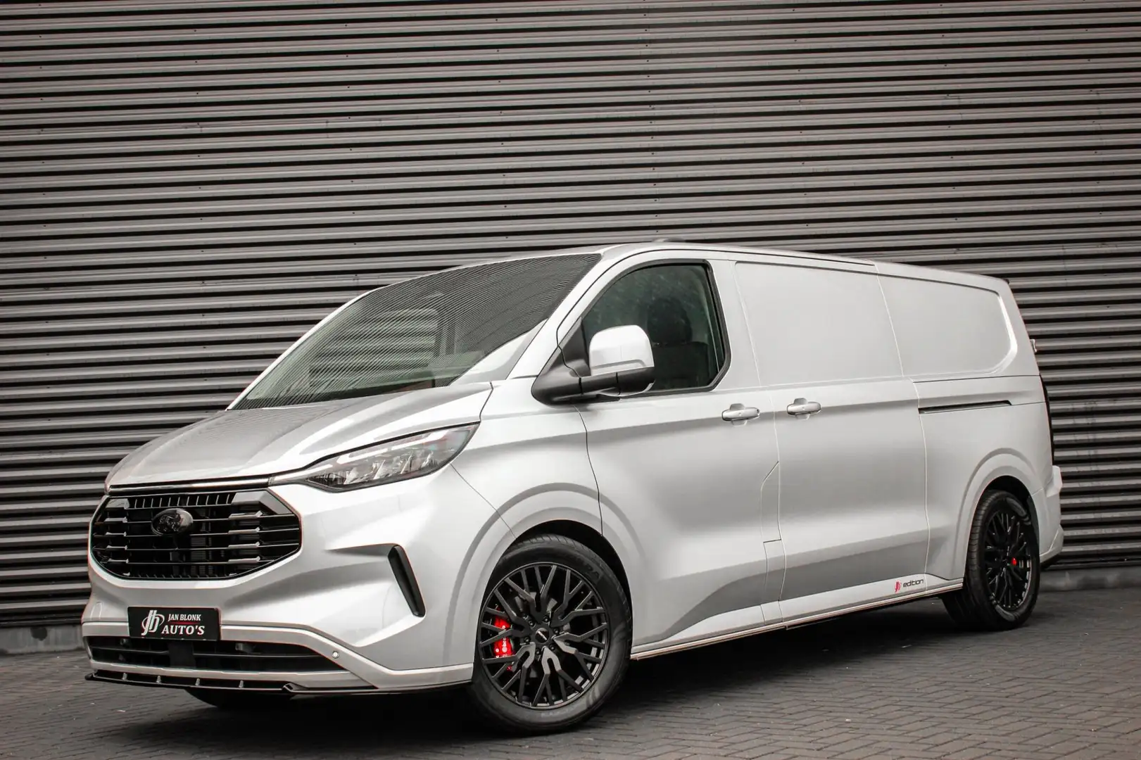Ford Transit Custom 320 2.0 TDCI L2H1 Limited 170PK JB- EDITION / DRIV Zilver - 1