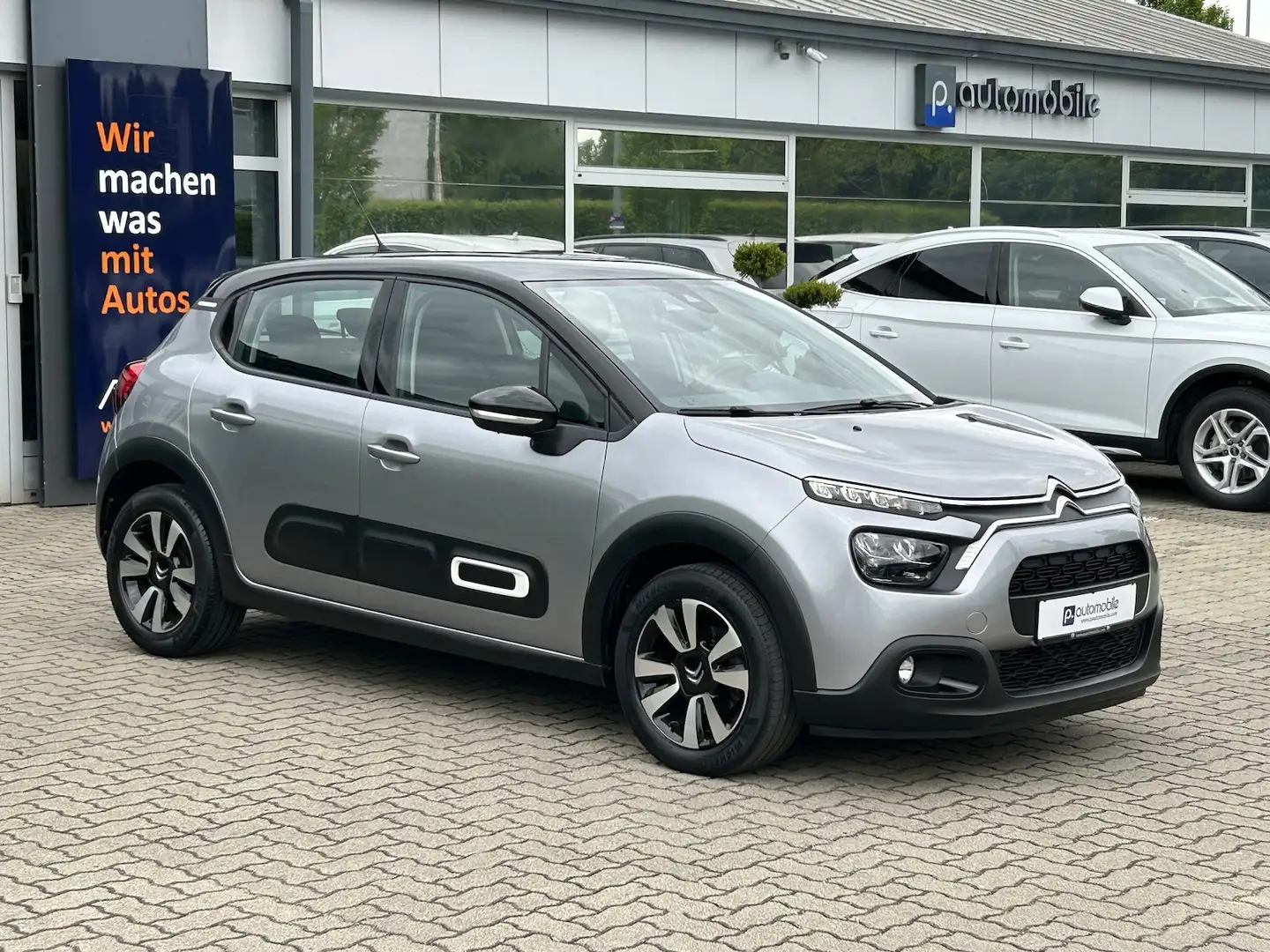 Citroen C3 1.2 Shine Pack*LED*NAVI* Grau - 2