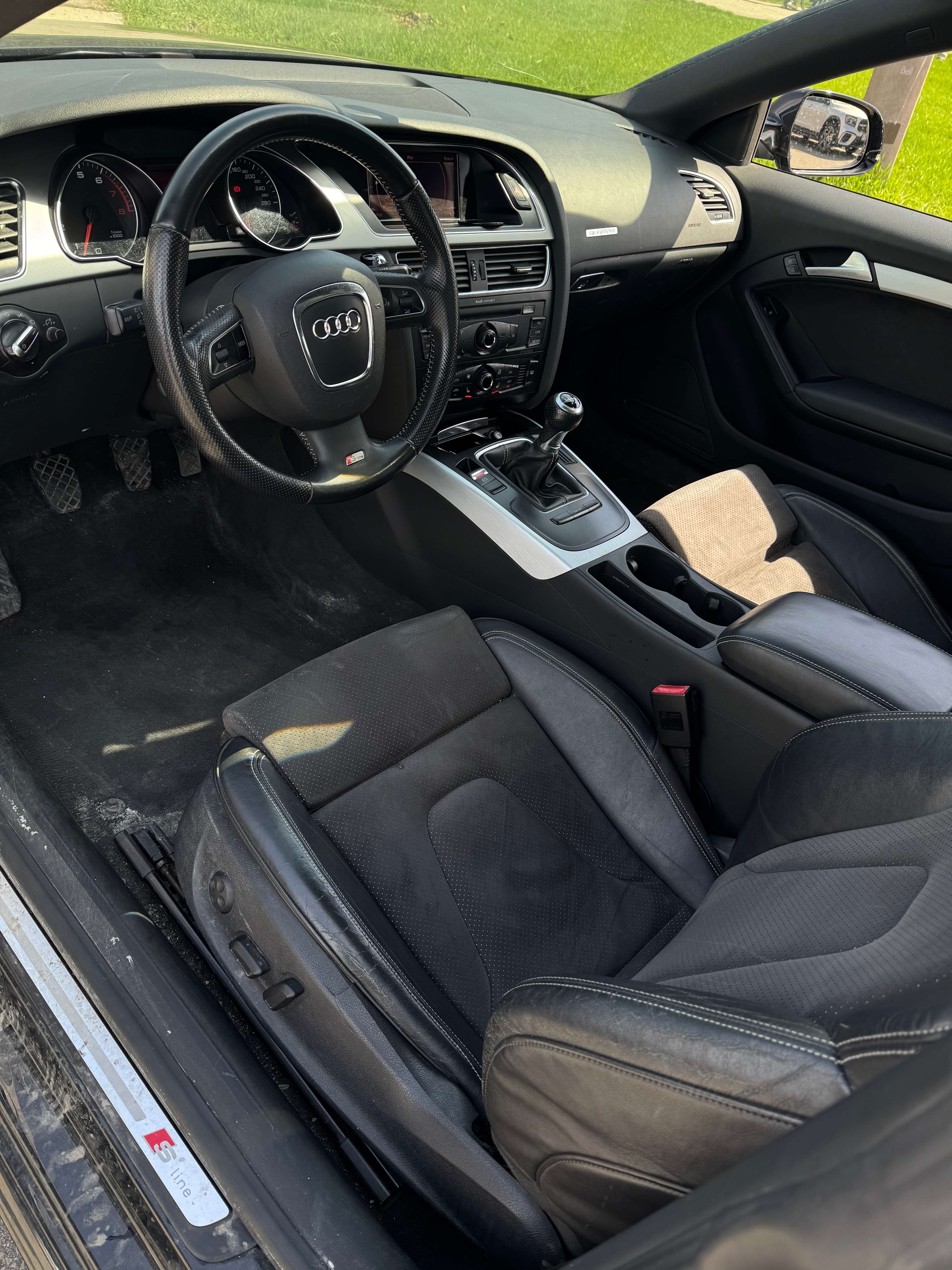 2010 Audi A5 Premium alt 3