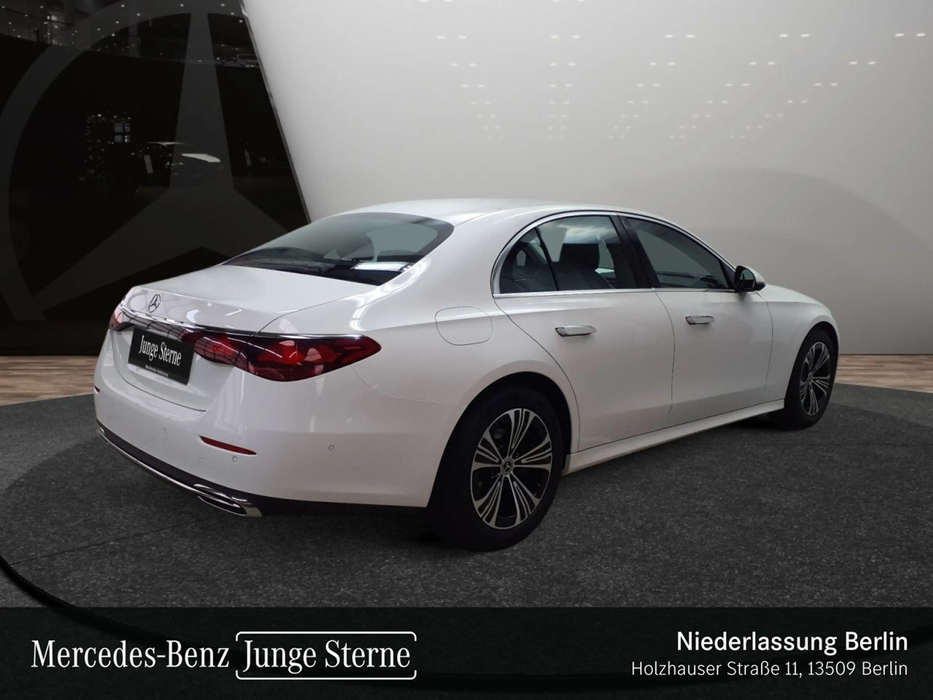 Mercedes-Benz E 200 Progressive Distr. LED Kamera Spurhalt-Ass — photo 6