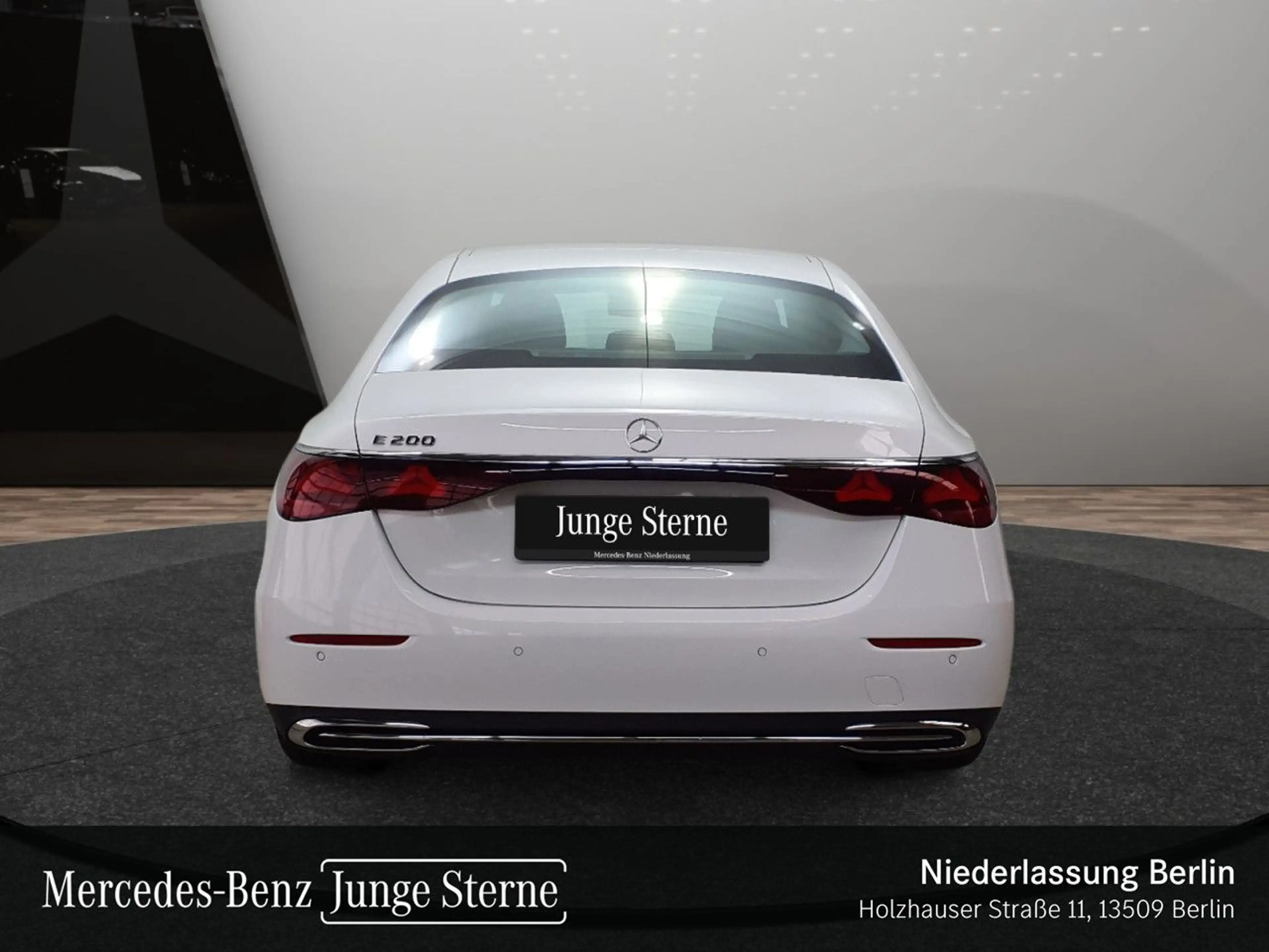 Mercedes-Benz E 200 Progressive Distr. LED Kamera Spurhalt-Ass — photo 8
