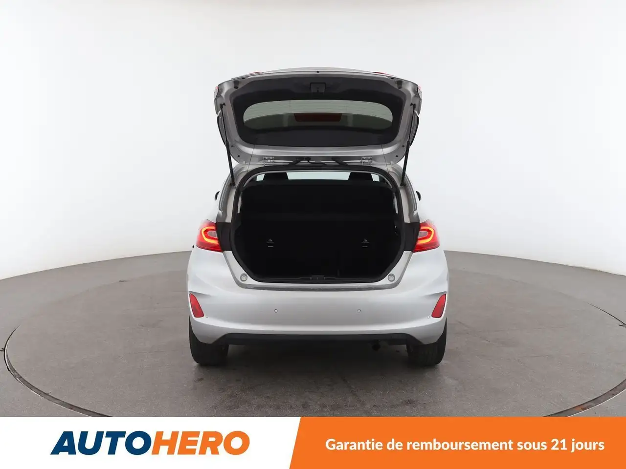 Ford Fiesta 5 portes — photo 16