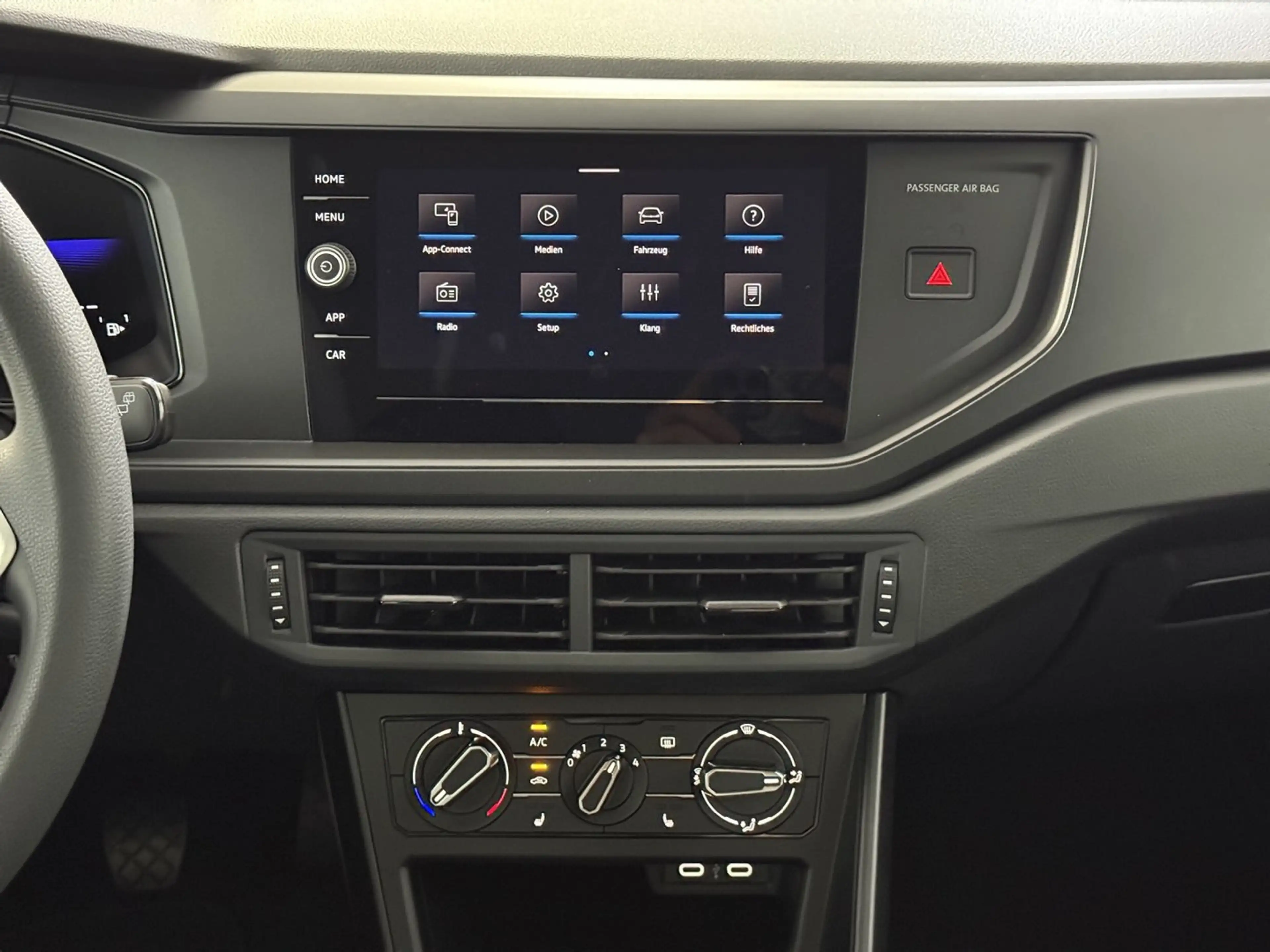 Volkswagen Taigo 4Me TSI — photo 11