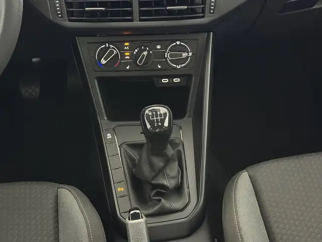 Volkswagen Taigo view 12