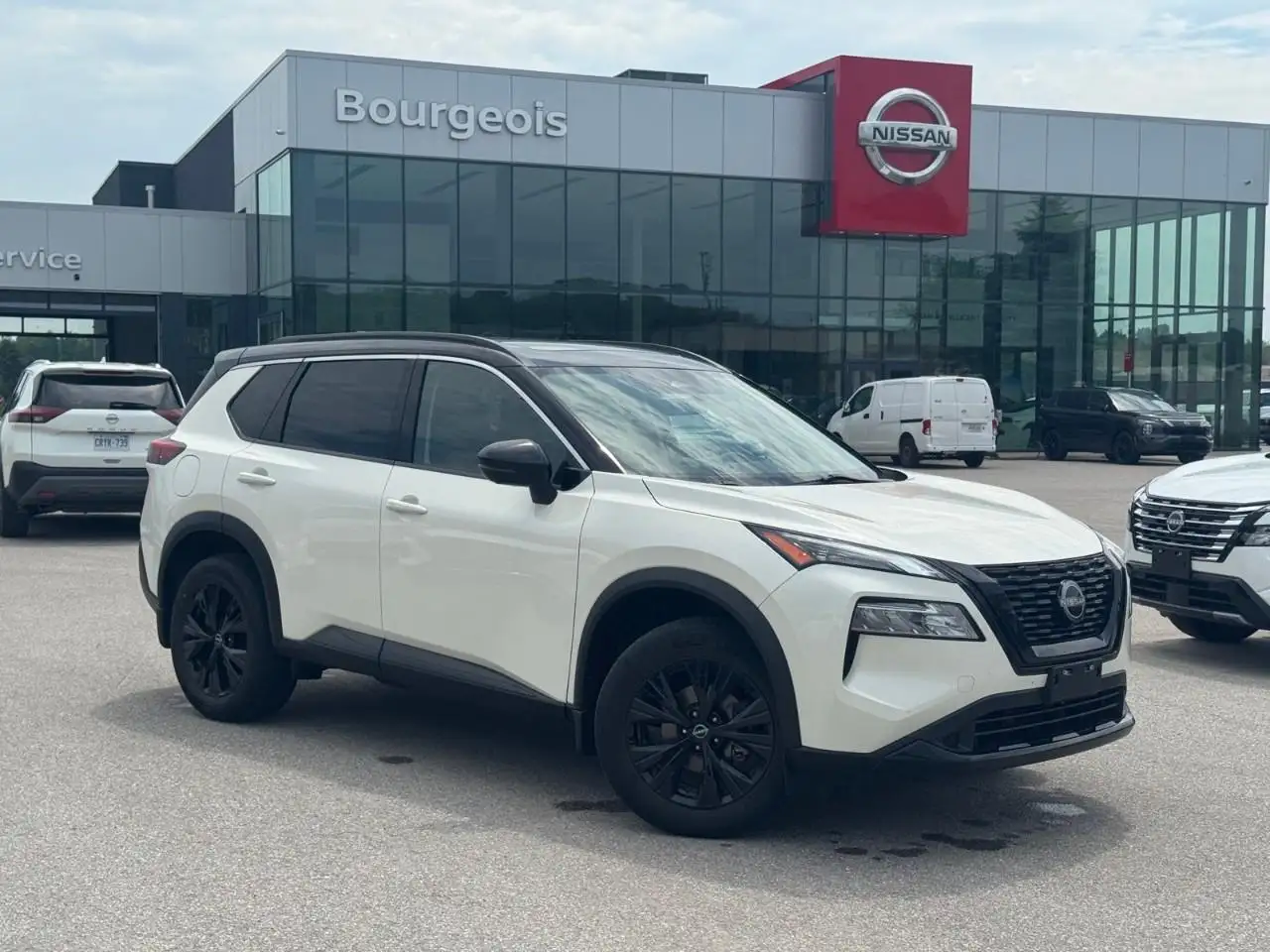 Nissan Rogue снимка Nissan Rogue