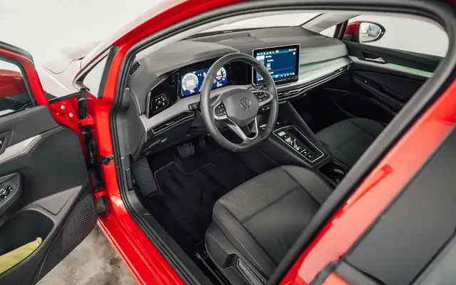 Volkswagen Golf view 10