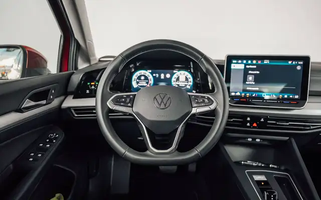 Volkswagen Golf view 12