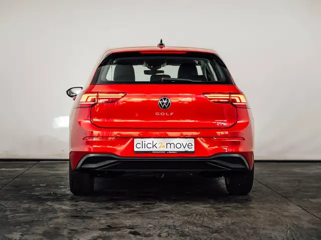Volkswagen Golf view 4
