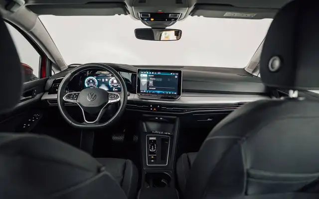 Volkswagen Golf view 11