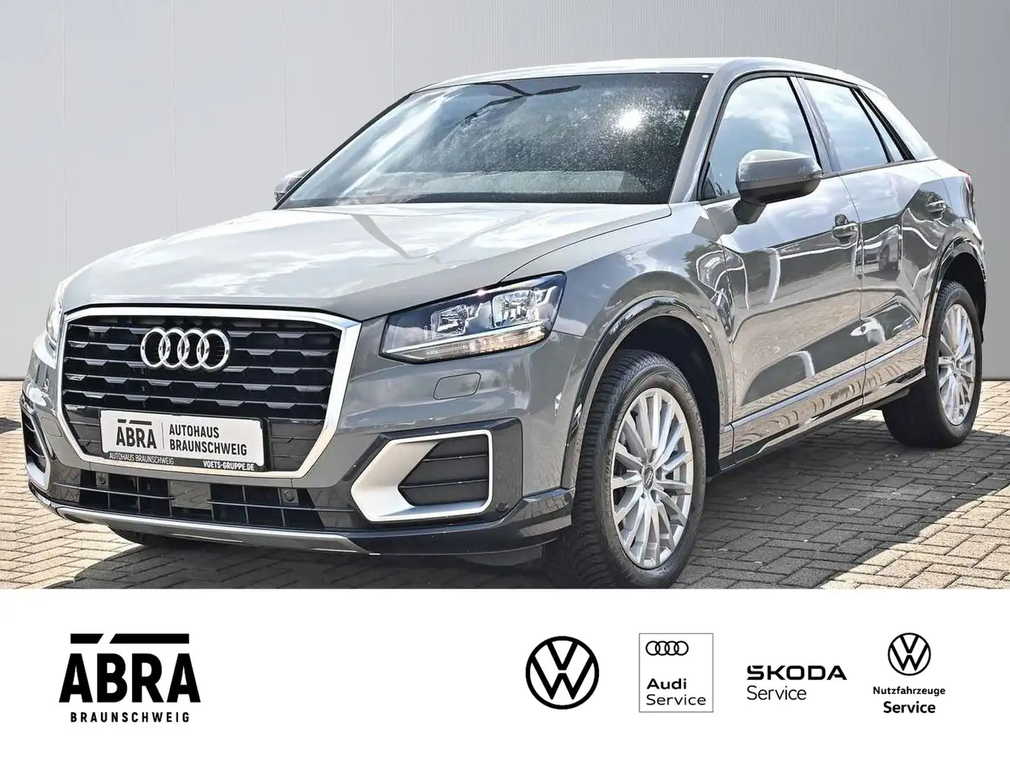 Audi Q2 35 TFSI design S-tronic NAVI+PDC+PHONE+AHK Grau - 1